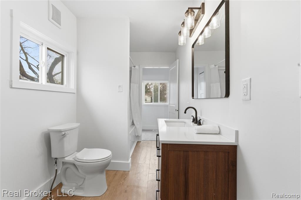 6351 Beth, Brighton, MI 48116 — Photo 29