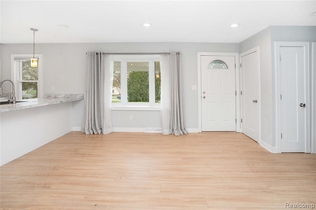 620 S Briarvale Drive, Auburn Hills, MI 48326 — Photo 10