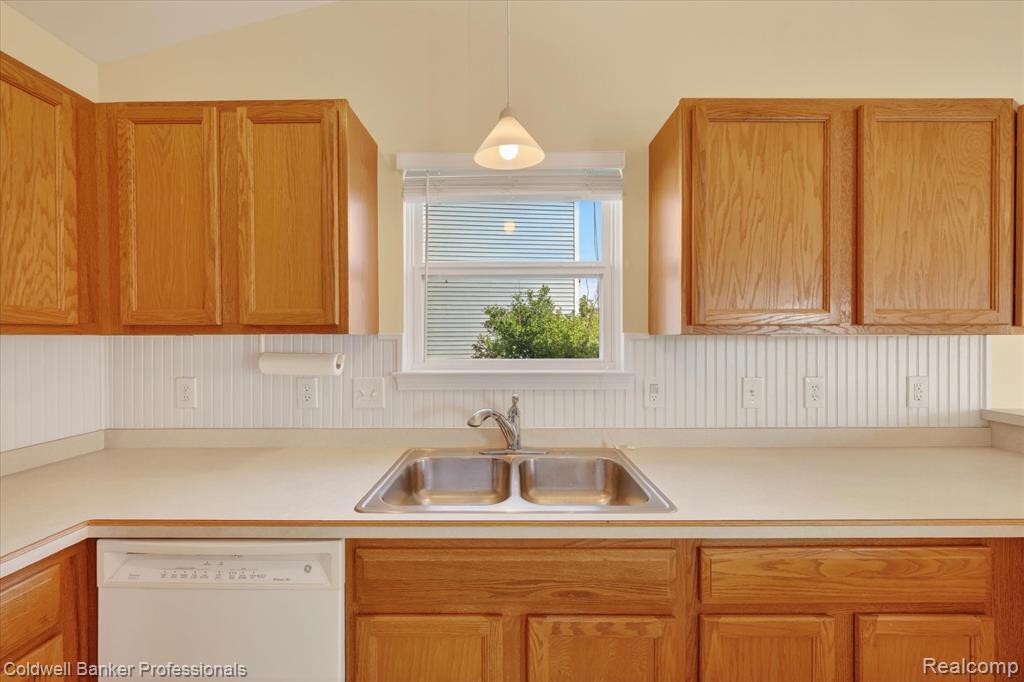 11090 Alexandria Lane, Davison, MI 48423 — Photo 18