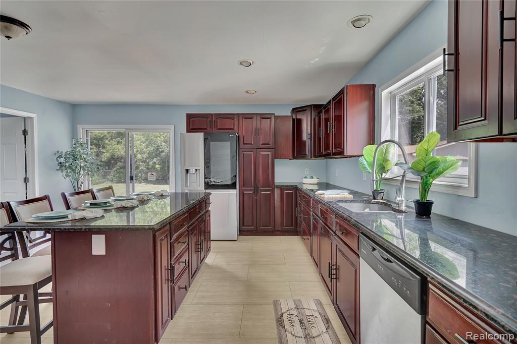 914 Chartier Street, Marine, MI — Photo 15