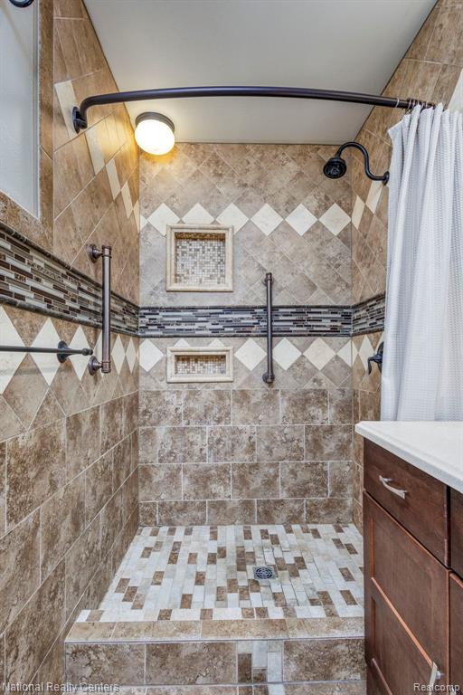 450 BILLINGSGATE, C, Bloomfield Hills, MI 48301 — Photo 19
