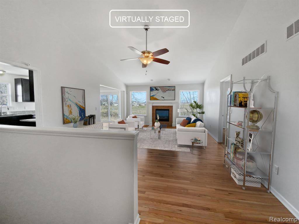 6049 BAY HILL, Romulus, MI 48174 — Photo 2
