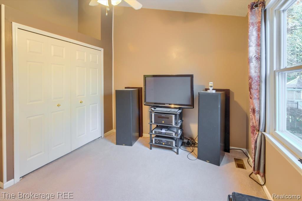 2653 Ravine Side Lane N, Howell, MI 48843 — Photo 39