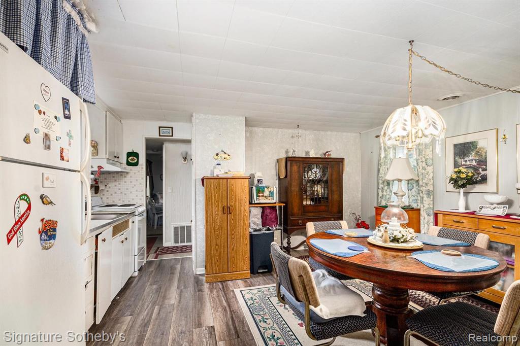 72 MARION Avenue, Waterford, MI 48328 — Photo 4