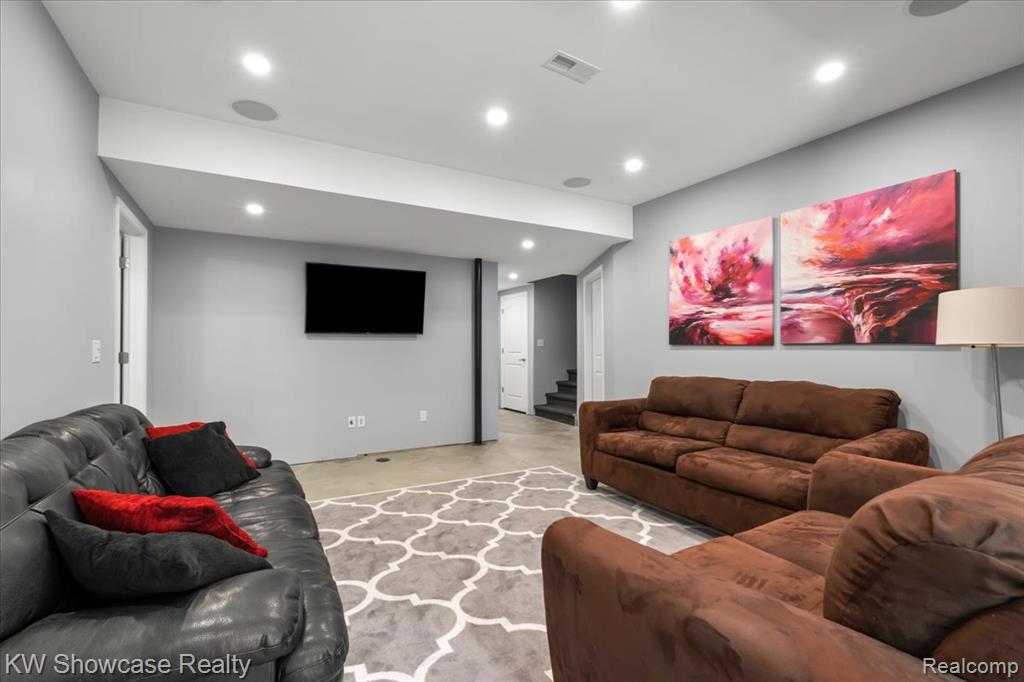 41775 Steinbeck Glen, Novi, MI 48377 — Photo 31