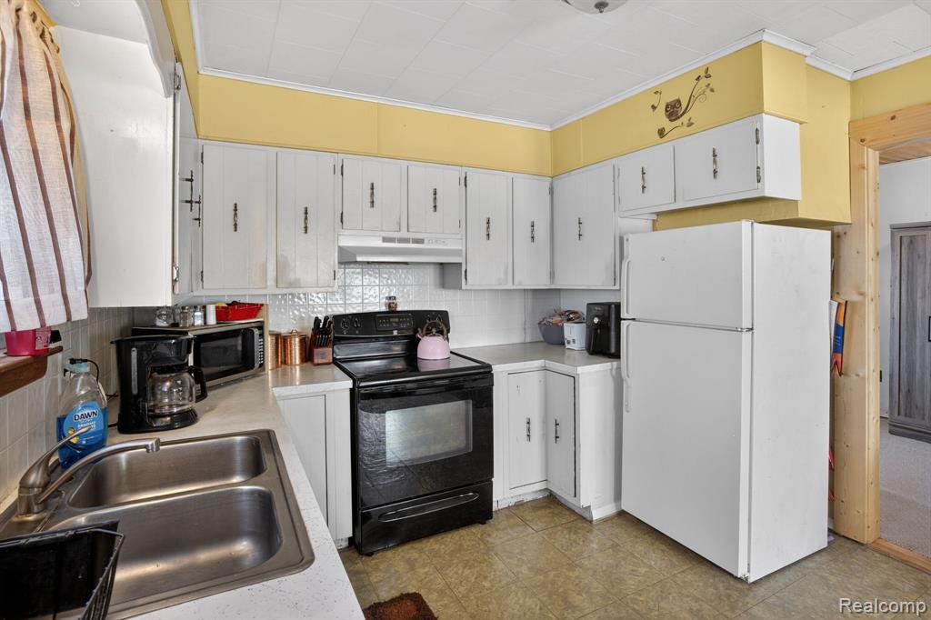 6074 Lennon Road, Swartz Creek, MI 48473 — Photo 13
