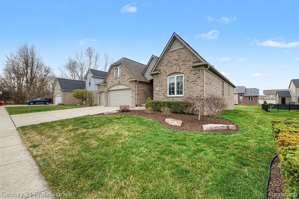 49455 Messara Drive, Macomb, MI 48042 — Photo 5