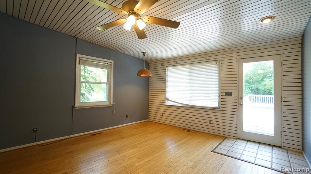 43981 S Interstate 94 Service Drive, Belleville, MI 48111 — Photo 34