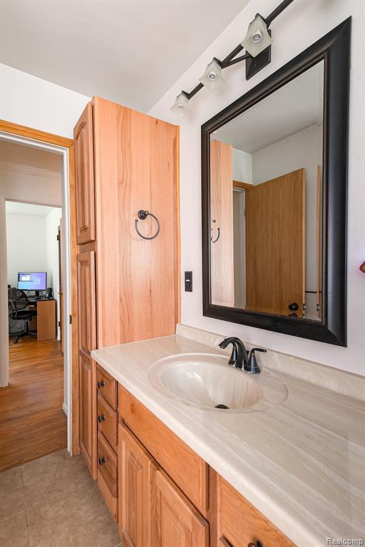2724 CRANBROOK Road, Ann Arbor, MI 48104 — Photo 16