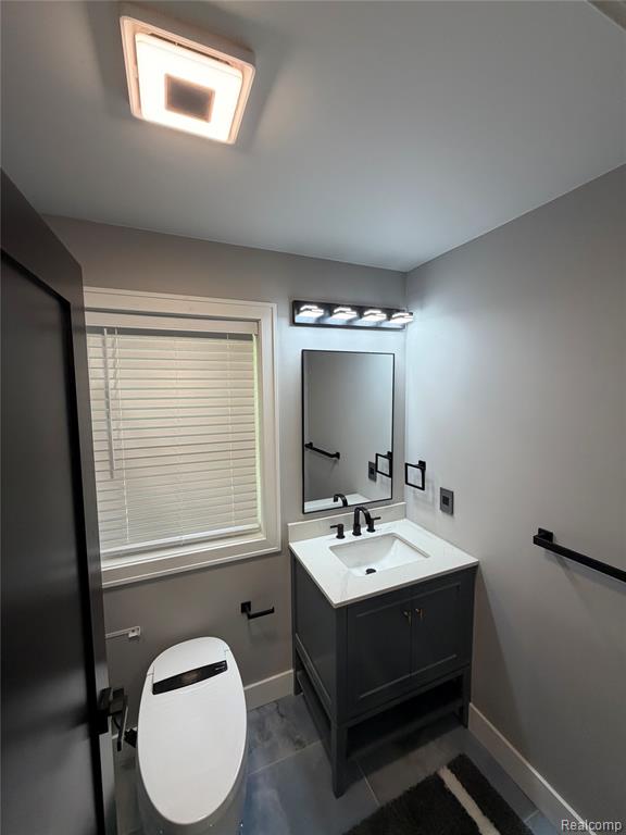 561 E Walled Lake Drive, Walled Lake, MI 48390 — Photo 9