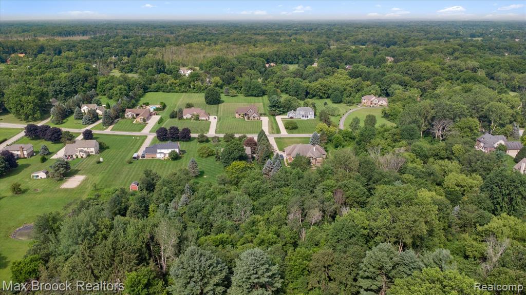 8936 Salem Farms Drive, South Lyon, MI 48178 — Photo 22