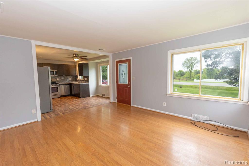 968 N WILDER Road, Lapeer, MI 48446 — Photo 6