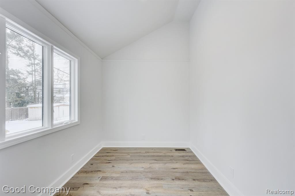 16309 Kirkshire Avenue, Beverly Hills, MI 48025 — Photo 27