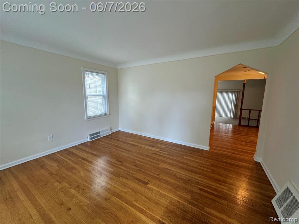 4235 Buckingham Avenue, Berkley, MI 48072 — Photo 9