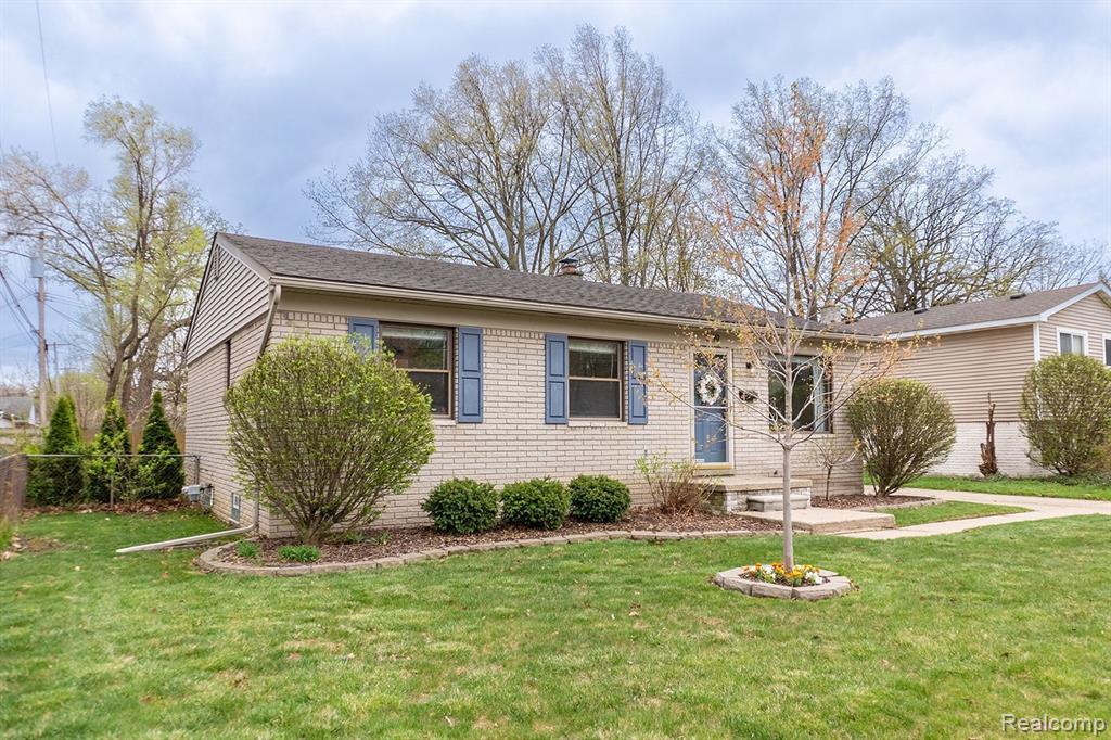 509 W PARKER Avenue, Madison Heights, MI 48071 — Photo 20