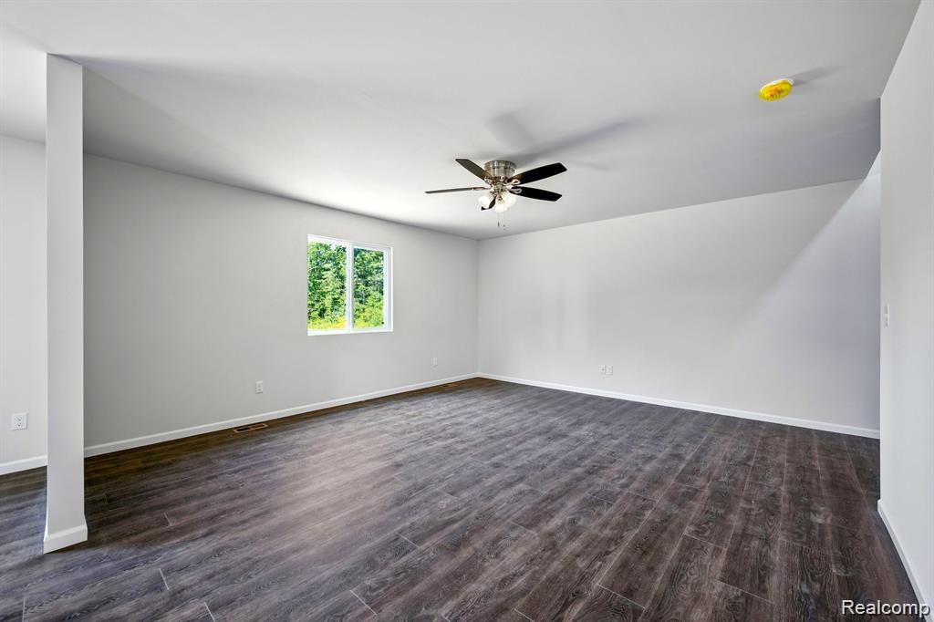 5760 Copper Tree Park, Waterford, MI 48327 — Photo 8