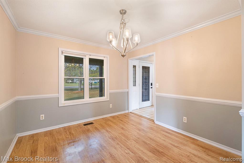 5031 Belsay Road, Grand Blanc, MI 48439 — Photo 9