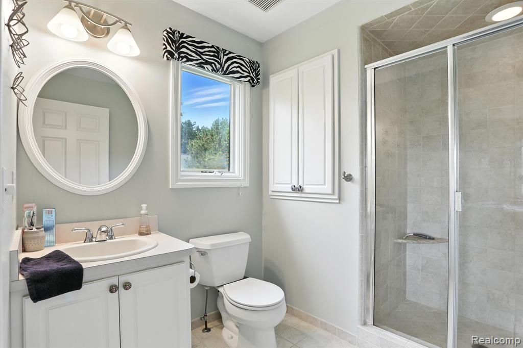 815 Pinery Boulevard, Lake Orion, MI 48362 — Photo 23
