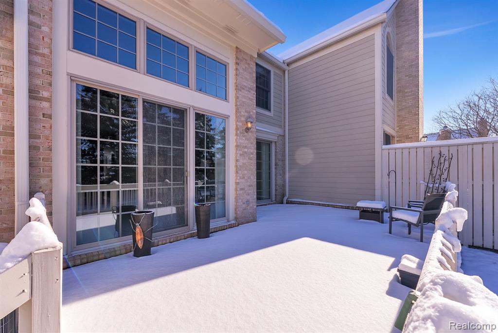 16729 Lyonhurst Circle, Northville, MI 48168 — Photo 8