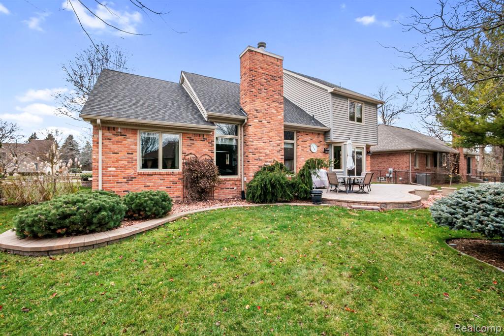 40312 Sugar Spring Drive, Sterling Heights, MI 48313 — Photo 5
