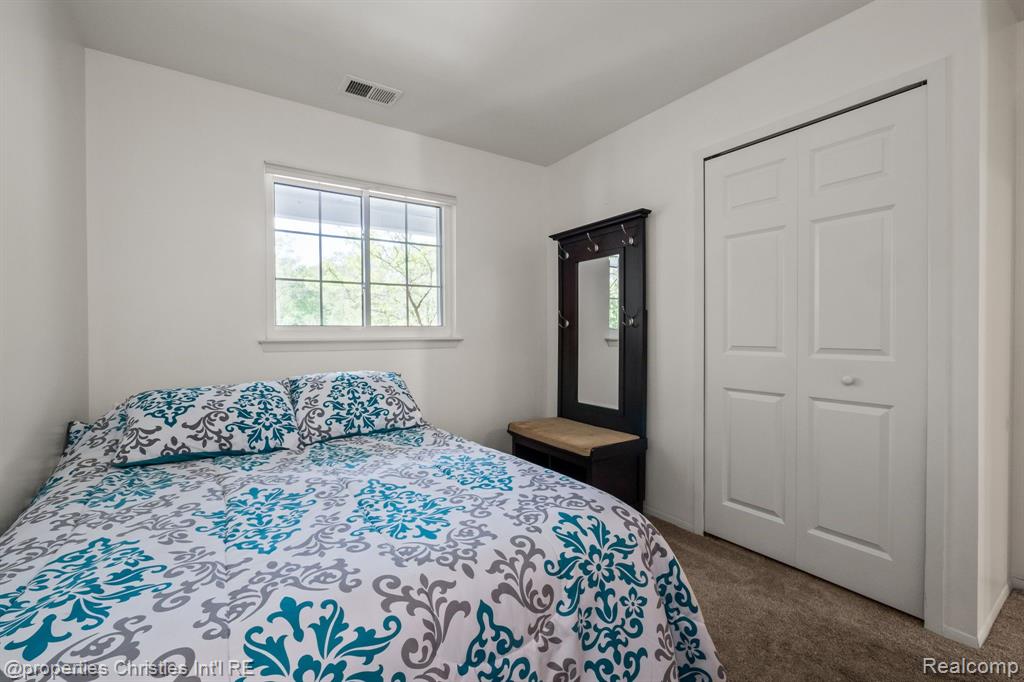 23414 Middlebelt Road, Farmington Hills, MI 48336 — Photo 13
