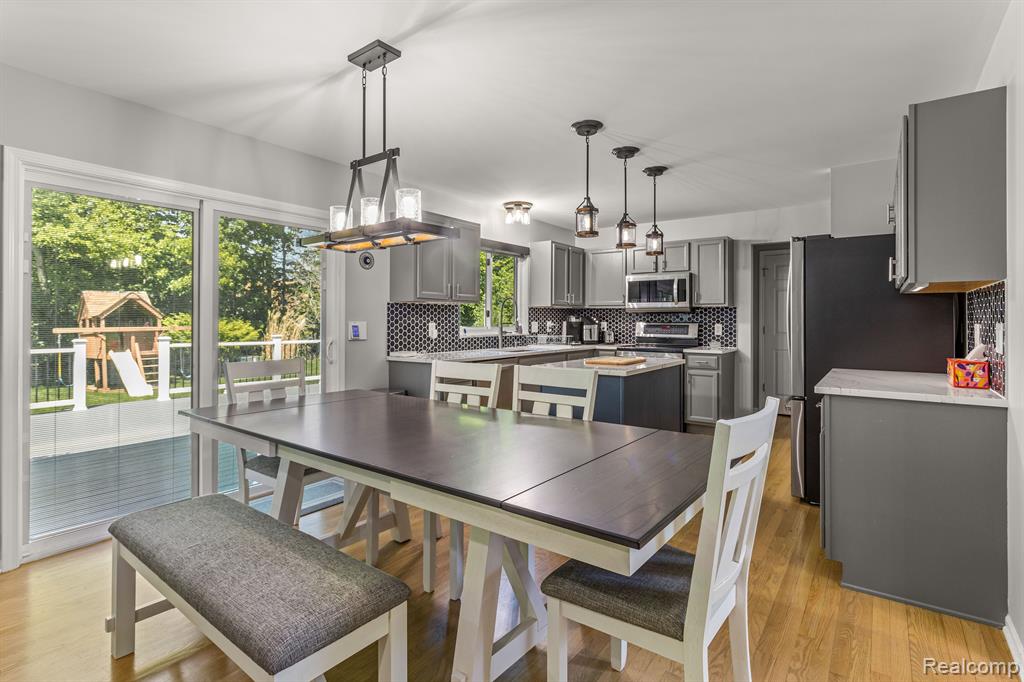 48464 GREENWICH Lane, Canton, MI 48188 — Photo 11