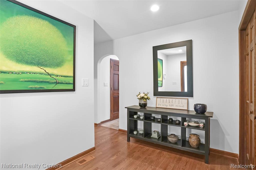 11500 Lisa Lori Lane, South Lyon, MI 48178 — Photo 54