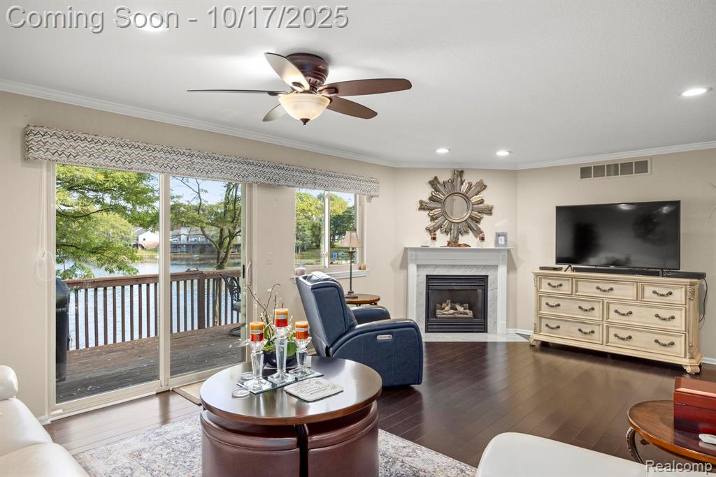 7109 Bluewater Drive, Clarkston, MI 48348 — Photo 10