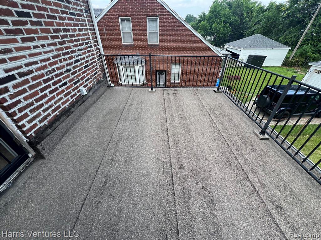9527 E Outer Drive, Detroit, MI 48213 — Photo 27