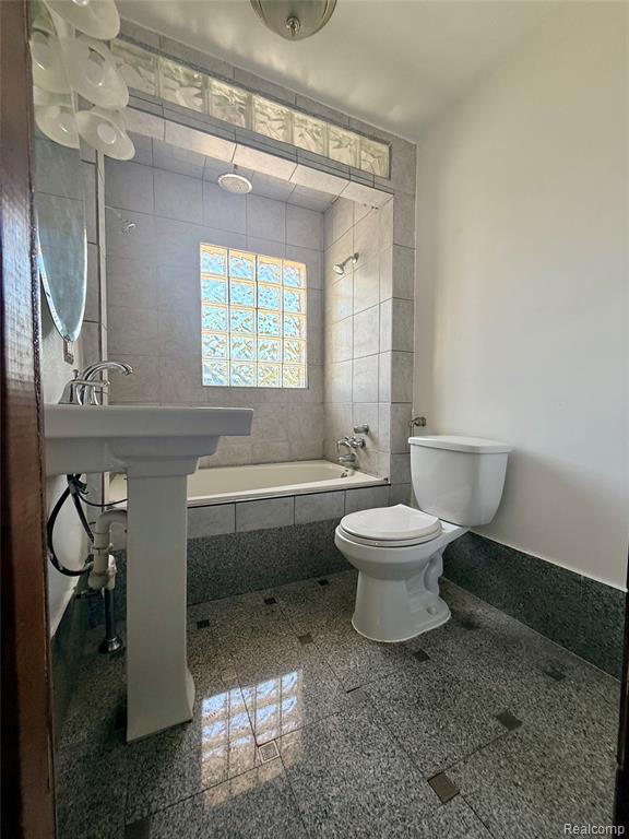 738 W Atherton Road, Flint, MI 48507 — Photo 15