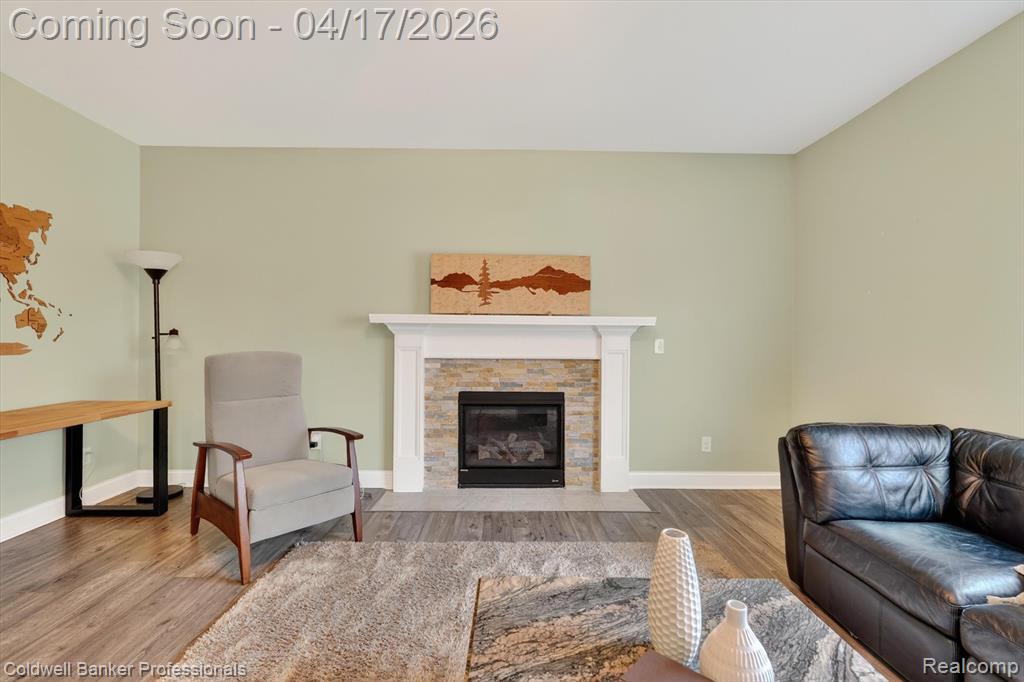 8314 Peninsula Circle, Grand Blanc, MI 48439 — Photo 13