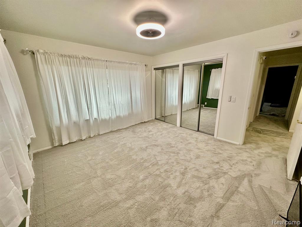 9171 E OUTER Drive, Detroit, MI 48213 — Photo 15