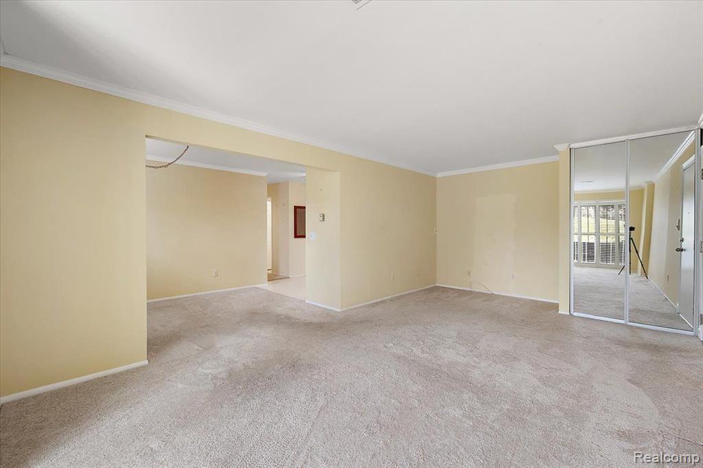 480 BALDWIN Avenue, 13, Rochester, MI 48307 — Photo 6