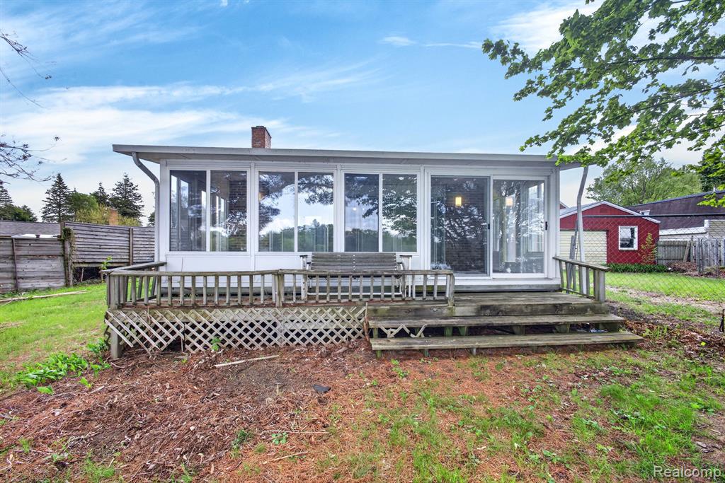 4047 Mitchell Drive, Flint, MI 48506 — Photo 32