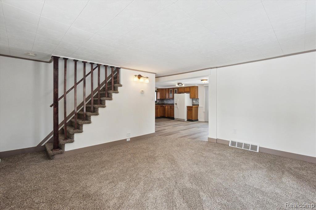 5369 SITKA Street, Burton, MI 48519 — Photo 16