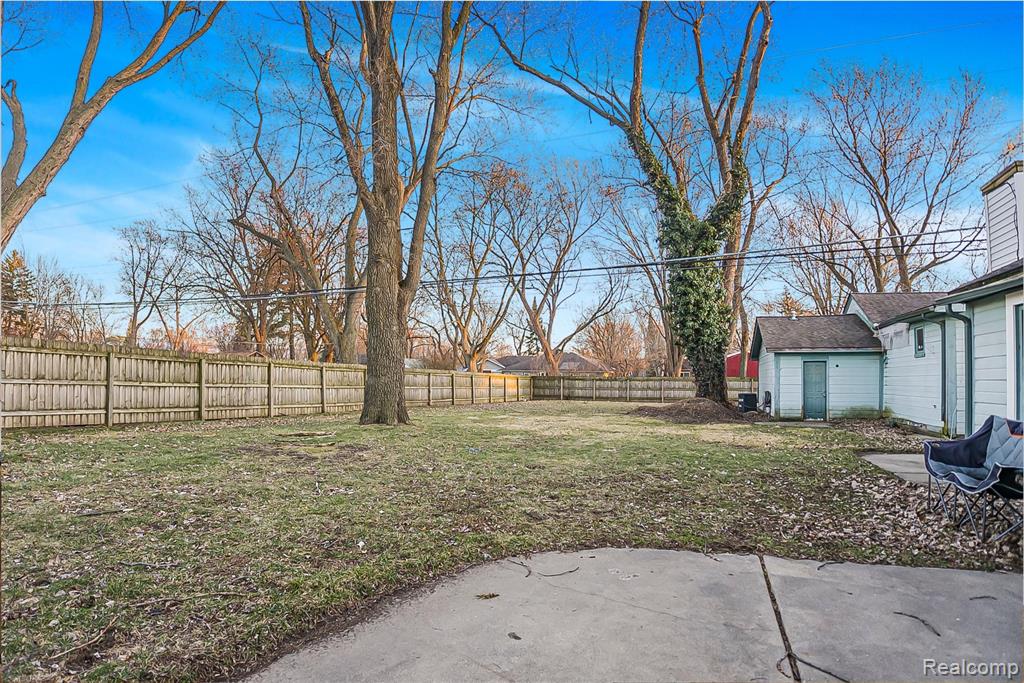 5336 Mansfield Avenue, Sterling Heights, MI 48310 — Photo 19