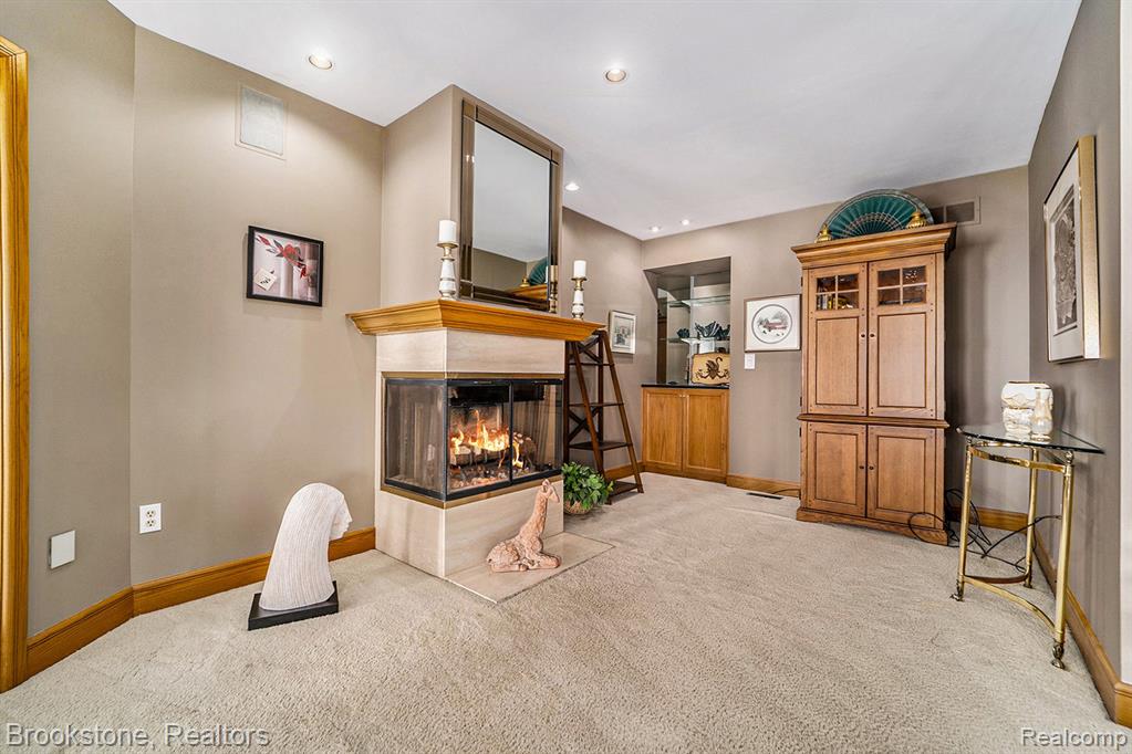 32315 N River Road, Harrison Township, MI — Photo 13