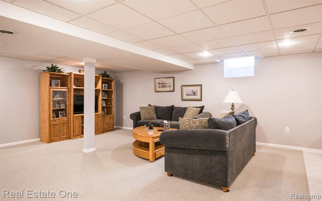 54035 Scarboro Way, Shelby Twp, MI 48316 — Photo 29