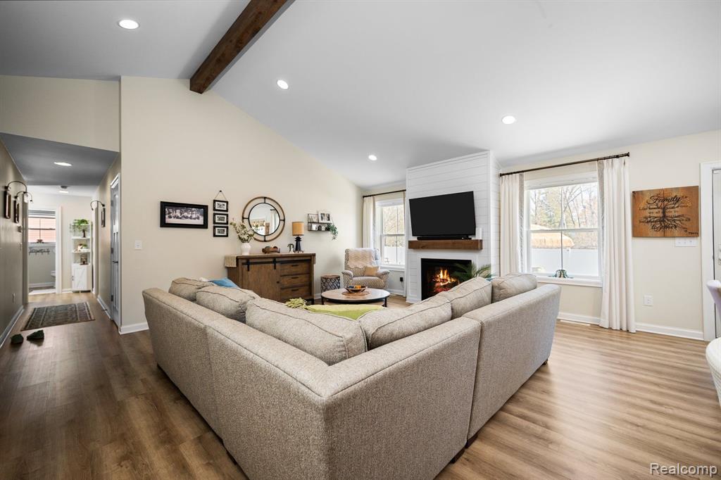 5310 FALCON Way, Midland, MI 48642 — Photo 12