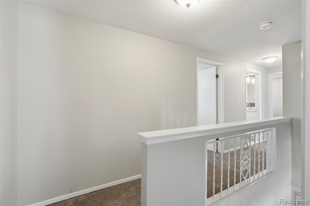 5159 Lewis Drive, Sterling Heights, MI 48310 — Photo 32