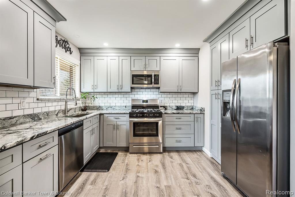 40920 MALOTT Drive, Novi, MI — Photo 9
