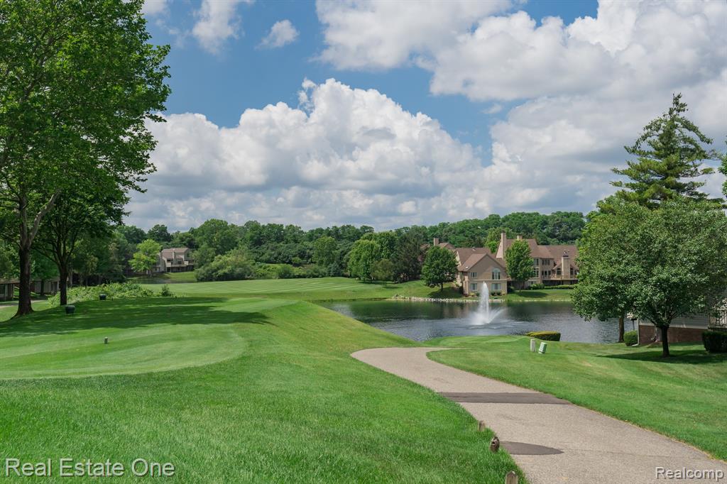1903 Eagle Pointe, Bloomfield Hills, MI 48304 — Photo 40
