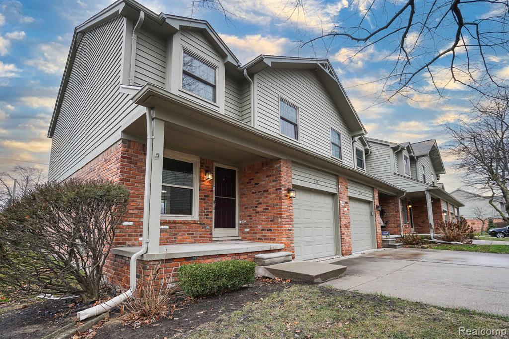 460 OAKGROVE, Clawson, MI — Photo 3