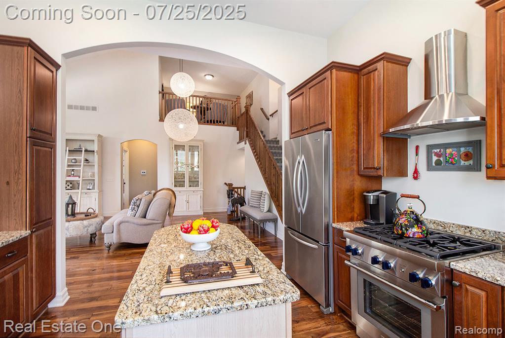 636 Mountain Circle, Rochester Hills, MI 48306 — Photo 5