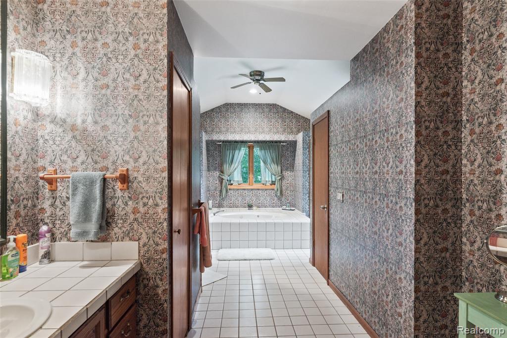 6218 Curtis Road, Plymouth, MI 48170 — Photo 17