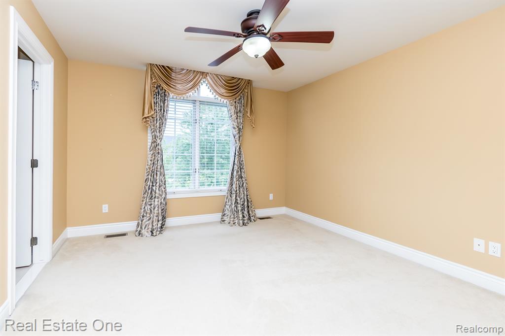 18090 Peninsula Way, Northville, MI 48168 — Photo 72