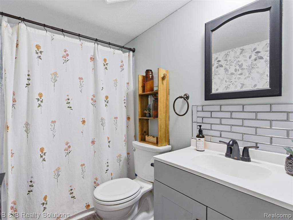 60455 Bates Road, New Haven, MI 48048 — Photo 31
