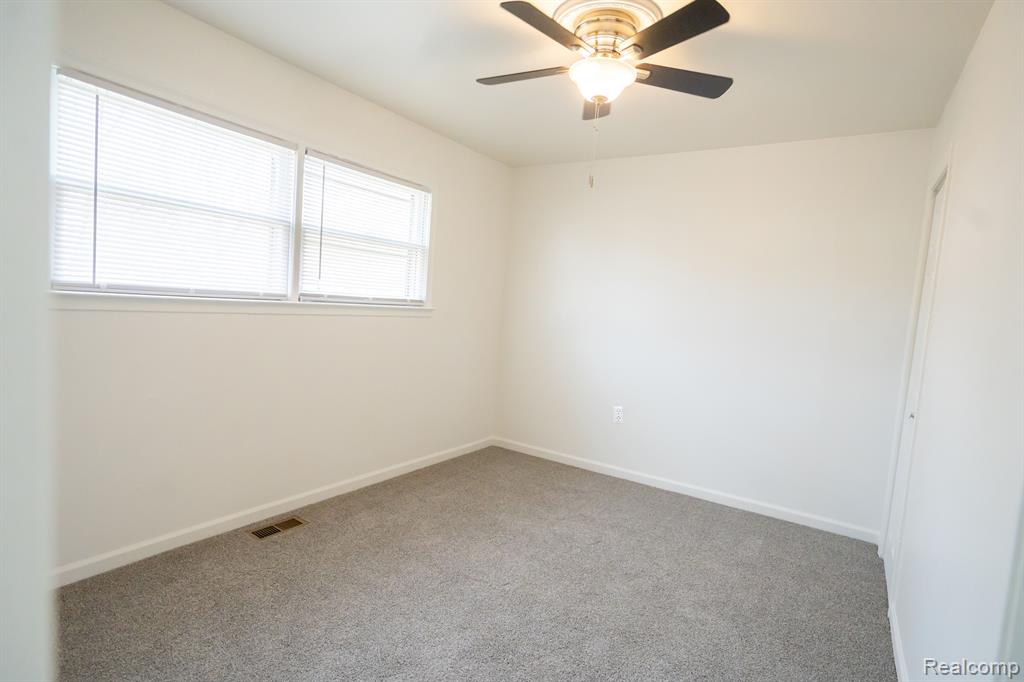 5948 DUDLEY Street, Taylor, MI 48180 — Photo 15