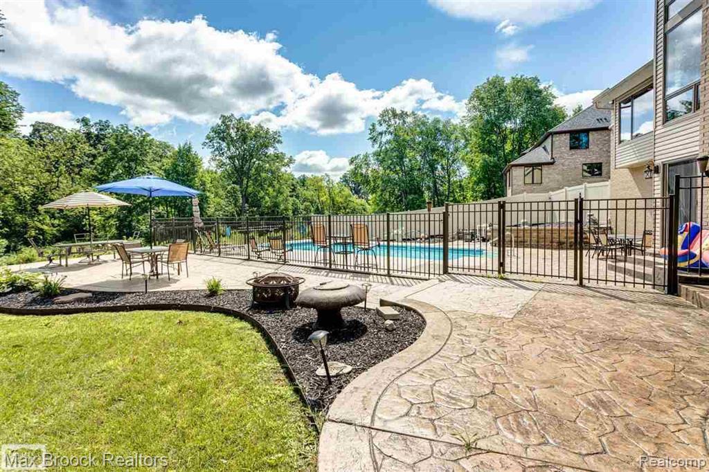 55618 Lordona Lane, Shelby Twp, MI 48315 — Photo 16