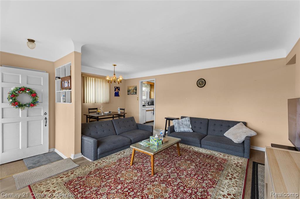 8605 Dixie Lane, Dearborn Heights, MI 48127 — Photo 5